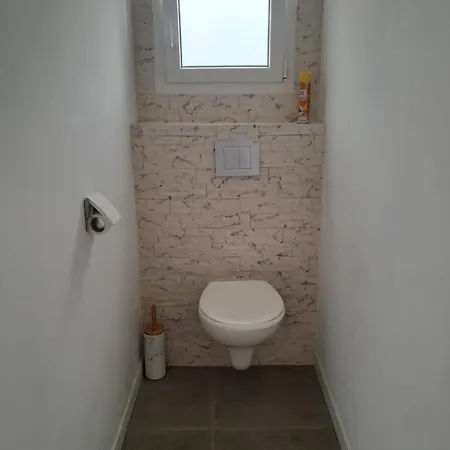 Rum i privatbostad Pres Du Golf